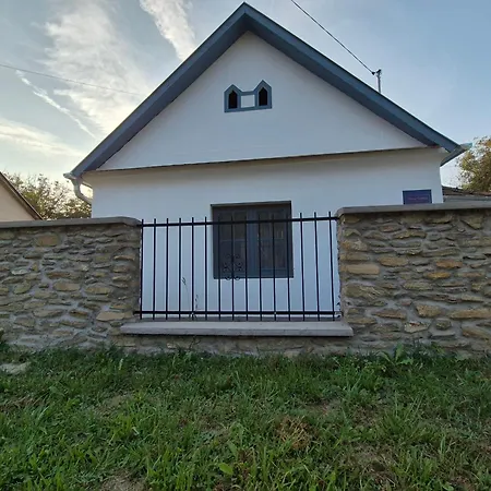 ötbárány Villa Bezered